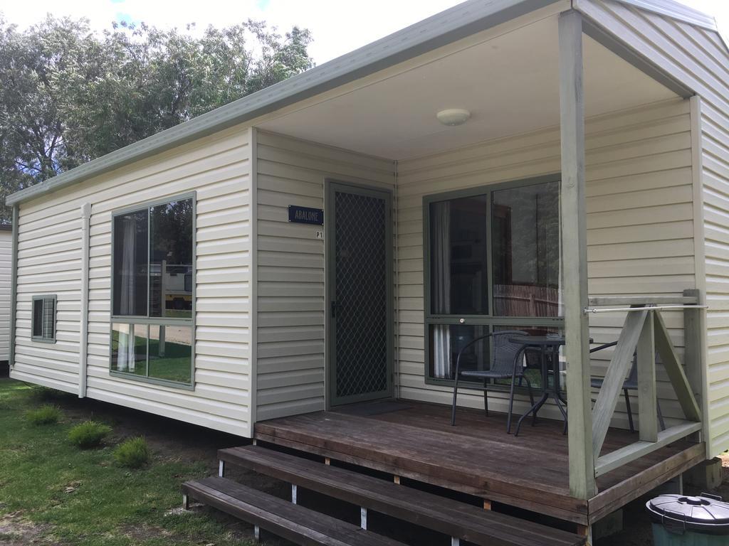 A'Wangralea Caravan Park Маллакута Экстерьер фото